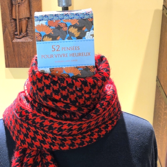 Red & black houndstooth Unisex Large Scarf | Soft & Warm, Cozy Winter Shawl | - Picture 11 of 16